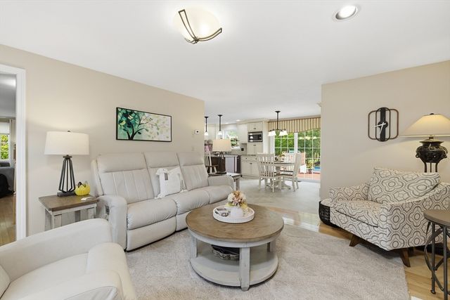 30 Princess Pine Circle, Taunton, MA 02780