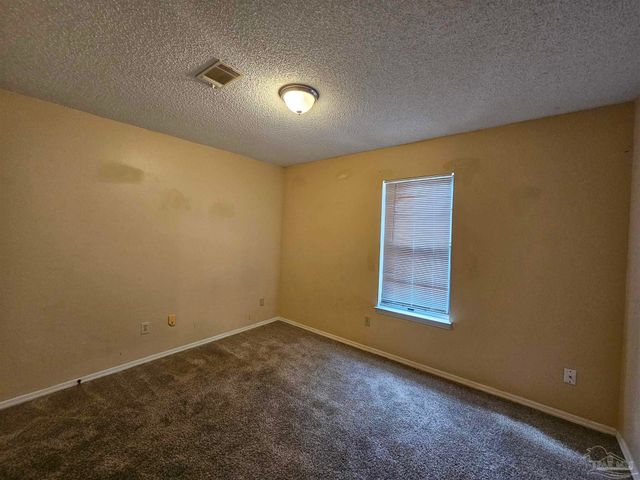 4417 Eastpointe Dr, Pensacola, FL 32514