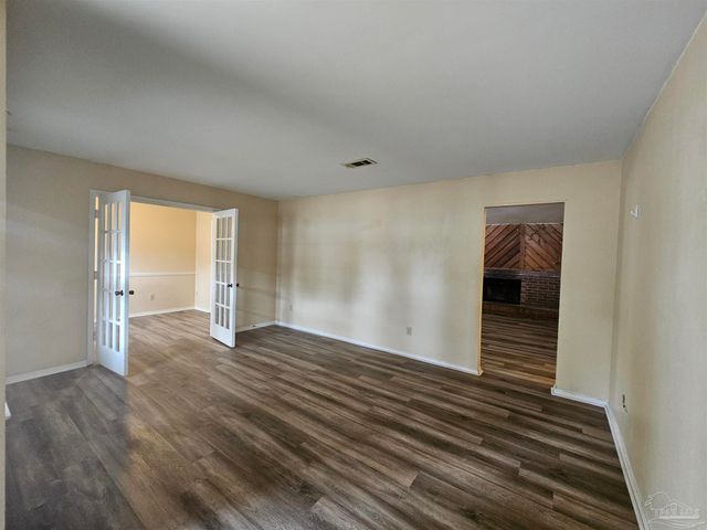 4417 Eastpointe Dr, Pensacola, FL 32514