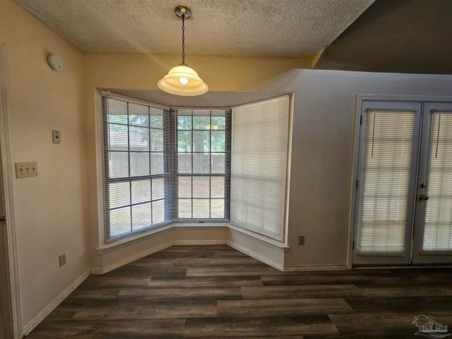 4417 Eastpointe Dr, Pensacola, FL 32514