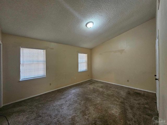 4417 Eastpointe Dr, Pensacola, FL 32514