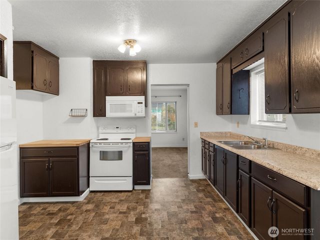 5428 S Cedar St, Tacoma, WA 98409