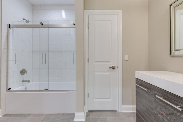 180 Lilah Court, Des Plaines, IL 60016