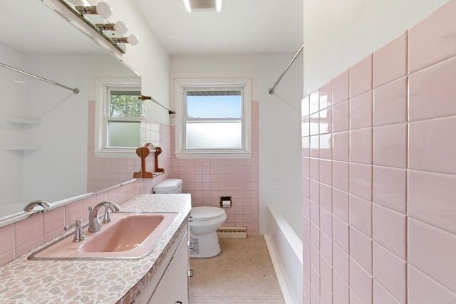 10101 Beechwood AVENUE, Milwaukee, WI 53224