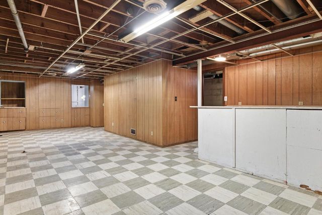 10101 Beechwood AVENUE, Milwaukee, WI 53224