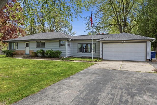 10101 Beechwood AVENUE, Milwaukee, WI 53224