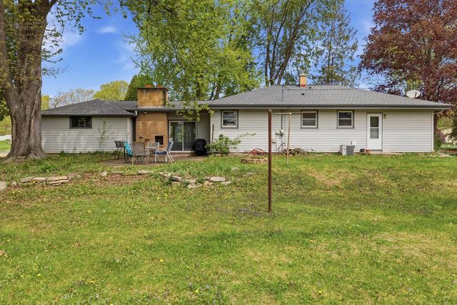 10101 Beechwood AVENUE, Milwaukee, WI 53224