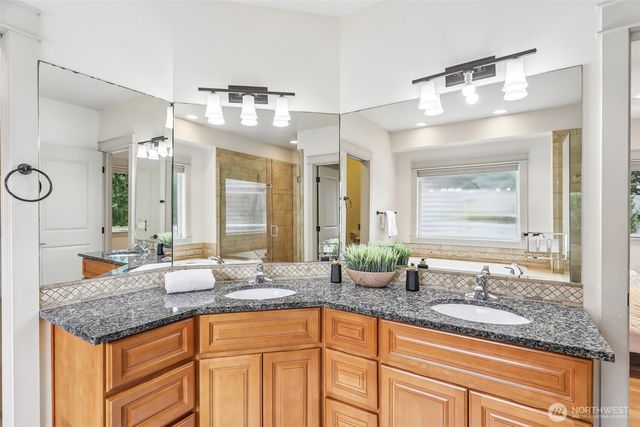 15831 SE 43rd Place, Bellevue, WA 98006