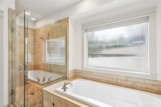 15831 SE 43rd Place, Bellevue, WA 98006