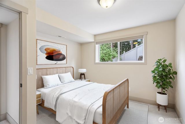 15831 SE 43rd Place, Bellevue, WA 98006