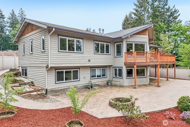 15831 SE 43rd Place, Bellevue, WA 98006