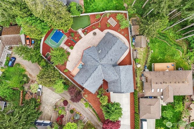 15831 SE 43rd Place, Bellevue, WA 98006