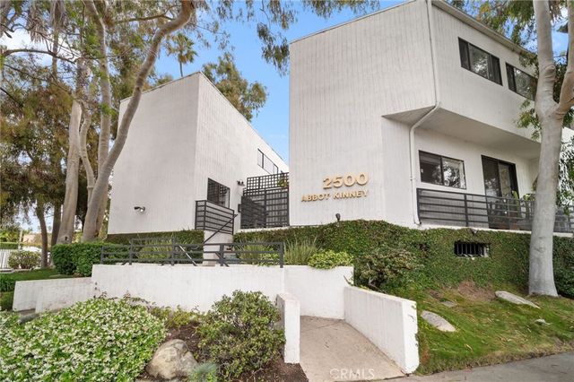 2500 Abbot Kinney Boulevard 9, Venice, CA 90291