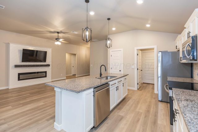 1807 Moon River Road, Amarillo, TX 79118