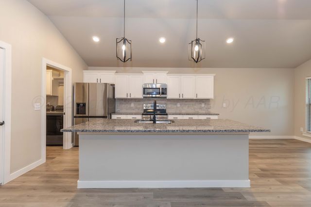 1807 Moon River Road, Amarillo, TX 79118