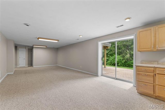 360 Huntleigh Manor Drive, St Charles, MO 63303