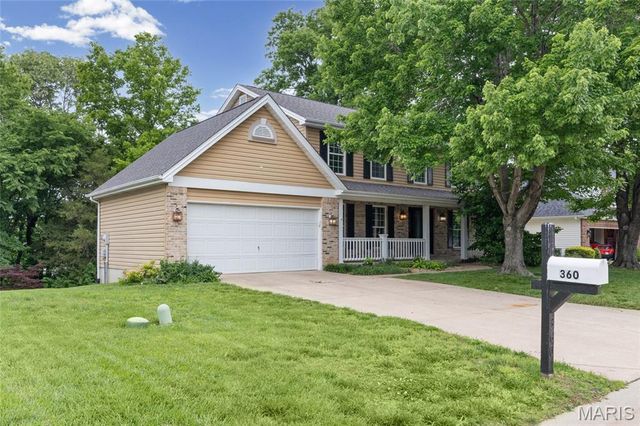 360 Huntleigh Manor Drive, St Charles, MO 63303