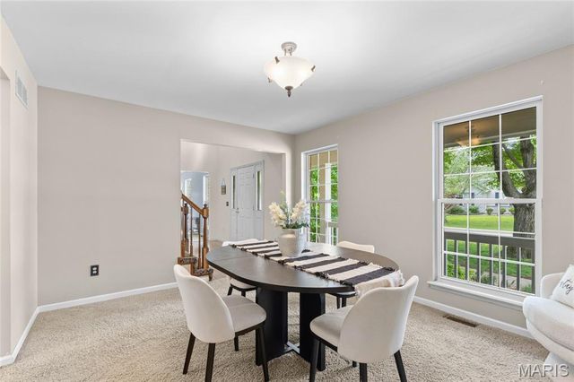360 Huntleigh Manor Drive, St Charles, MO 63303