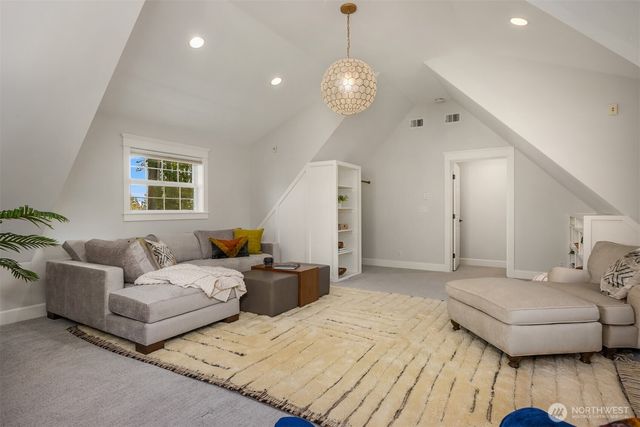 879 Taurnic Place NW, Bainbridge Island, WA 98110