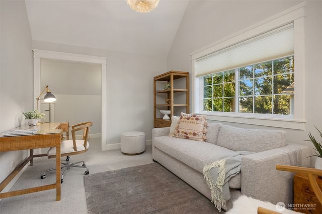 879 Taurnic Place NW, Bainbridge Island, WA 98110