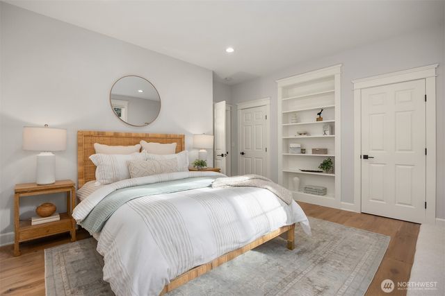 879 Taurnic Place NW, Bainbridge Island, WA 98110