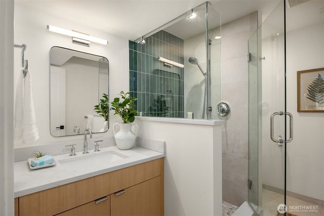 879 Taurnic Place NW, Bainbridge Island, WA 98110