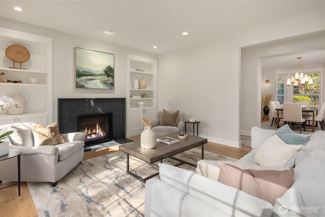 879 Taurnic Place NW, Bainbridge Island, WA 98110