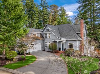 879 Taurnic Place NW, Bainbridge Island, WA 98110