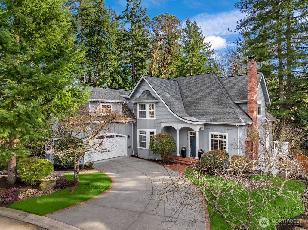 879 Taurnic Place NW, Bainbridge Island, WA 98110