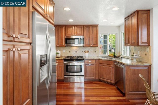 20057 Rawhide Way, Castro Valley, CA 94552