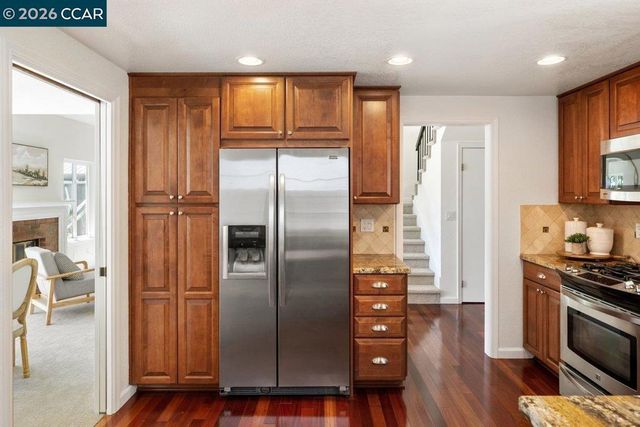 20057 Rawhide Way, Castro Valley, CA 94552