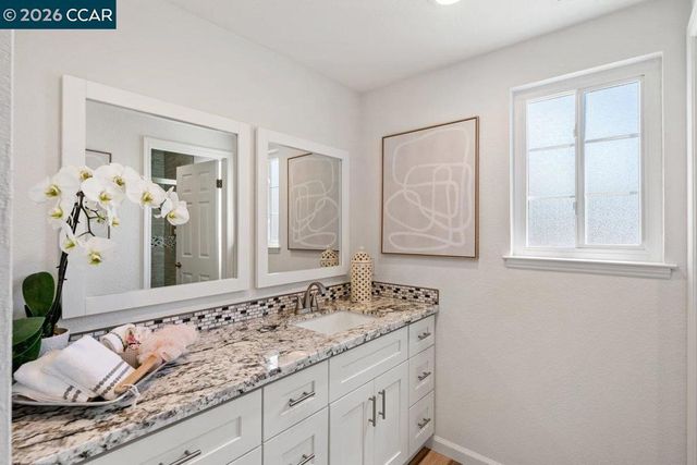20057 Rawhide Way, Castro Valley, CA 94552