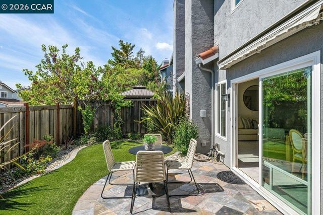 20057 Rawhide Way, Castro Valley, CA 94552