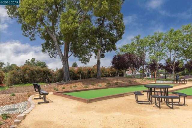 20057 Rawhide Way, Castro Valley, CA 94552
