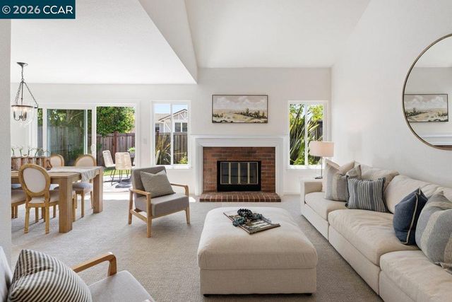 20057 Rawhide Way, Castro Valley, CA 94552