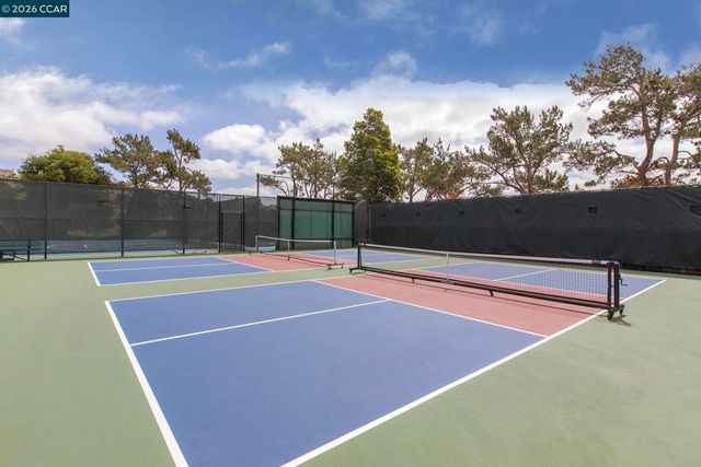 20057 Rawhide Way, Castro Valley, CA 94552