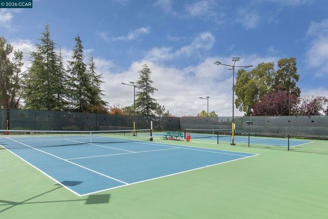 20057 Rawhide Way, Castro Valley, CA 94552