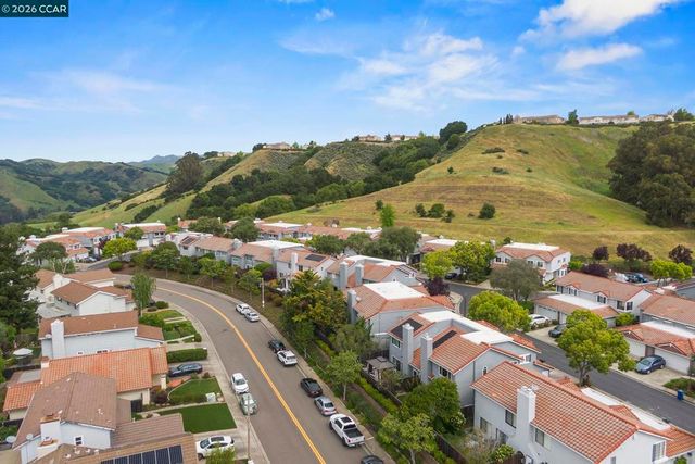 20057 Rawhide Way, Castro Valley, CA 94552