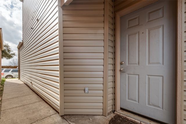 905 Fairbanks Circle, Duncanville, TX 75137