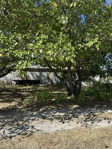 172 Blackfoot Trail, Weatherford, TX 76087