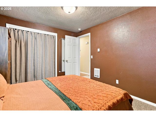 3300 KAUFFMAN Ave 18, Vancouver, WA 98660