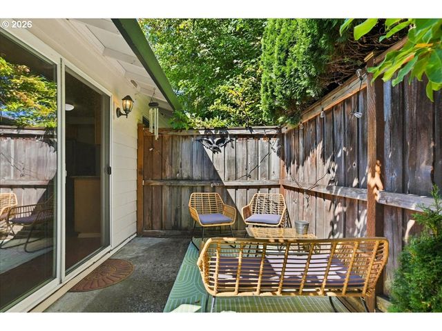3300 KAUFFMAN Ave 18, Vancouver, WA 98660