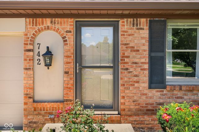 742 Eagle Parkway 21, Brownsburg, IN 46112