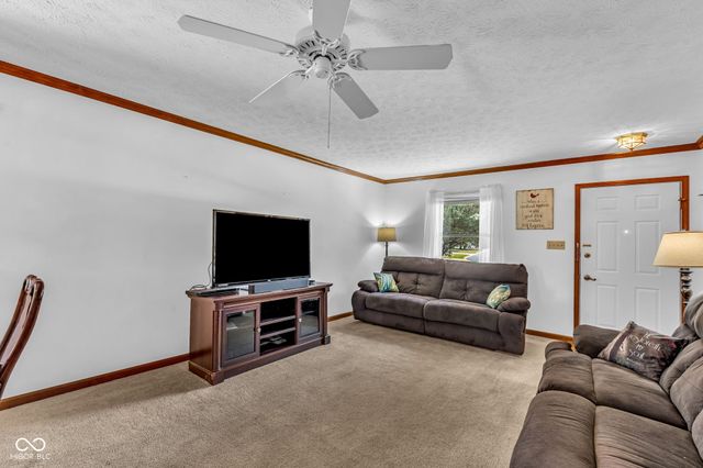 742 Eagle Parkway 21, Brownsburg, IN 46112