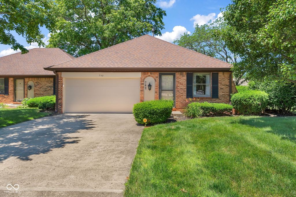 742 Eagle Parkway 21, Brownsburg, IN 46112
