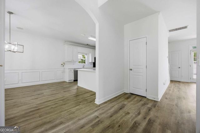870 Scales Road, Suwanee, GA 30024