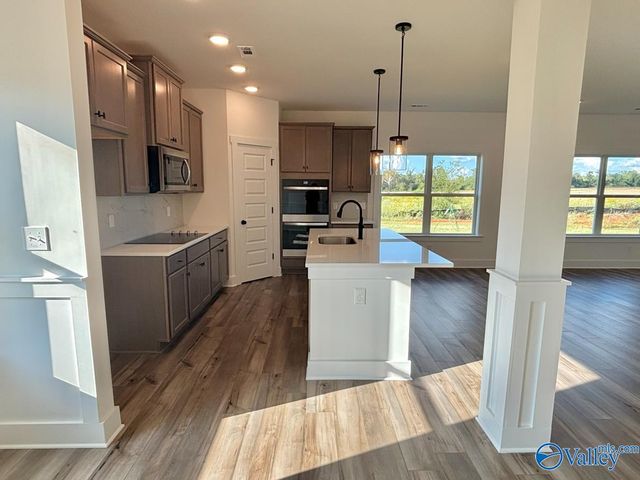 214 Lookout Point Road, Huntsville, AL 35811