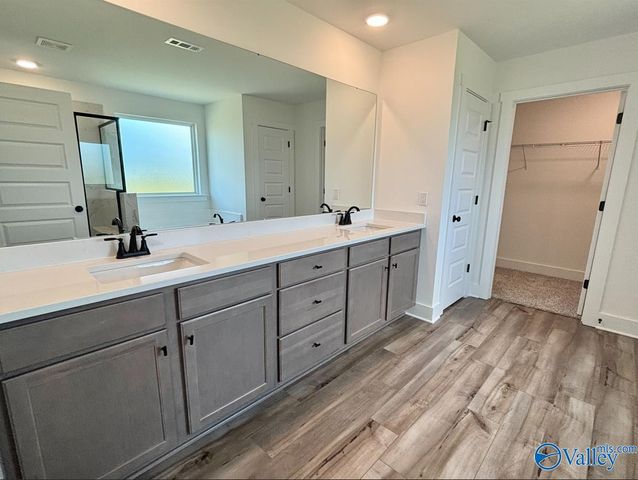 214 Lookout Point Road, Huntsville, AL 35811