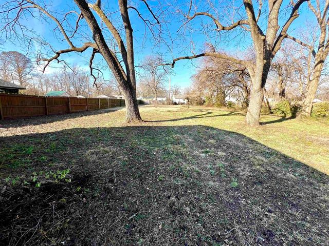 3121 S Weinbach Avenue, Evansville, IN 47714