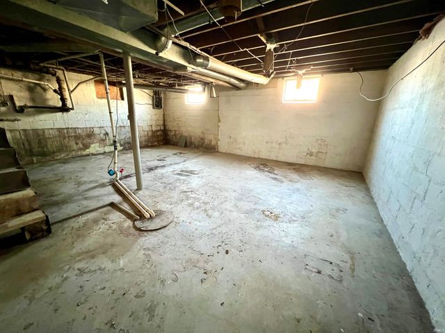 3121 S Weinbach Avenue, Evansville, IN 47714